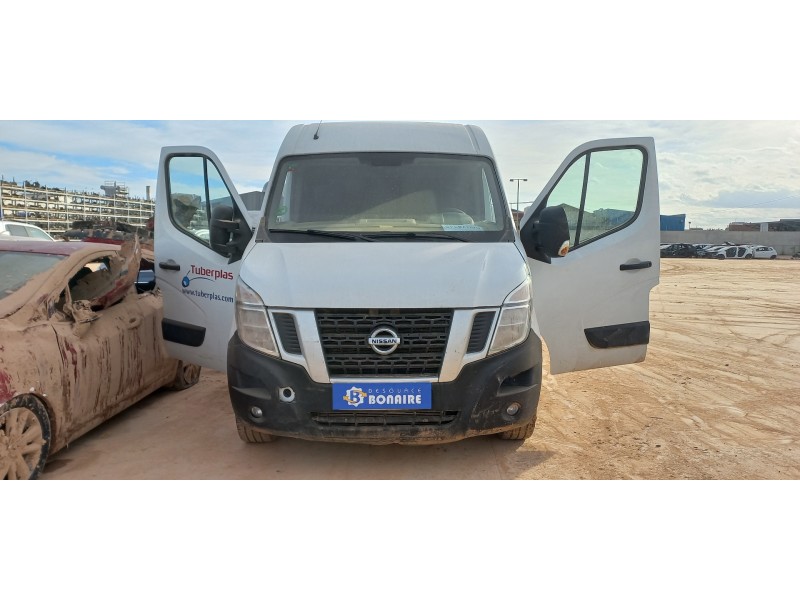 nissan nv 400 del año 2018