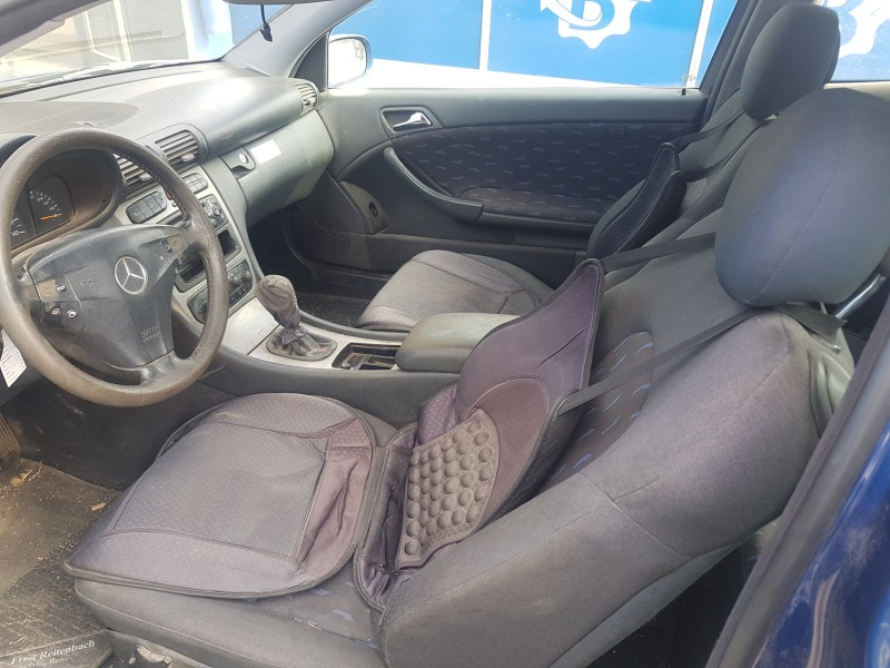 mercedes clase c (w203) sportcoupe del año 2001