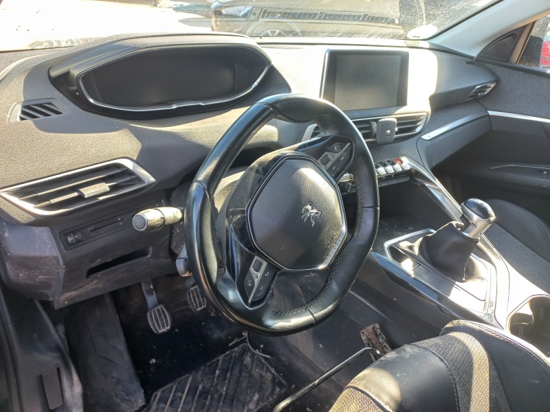 peugeot 3008 del año 2016