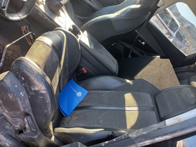 peugeot 3008 del año 2016