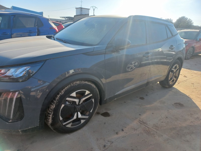 peugeot 2008 (p2) del año 2024