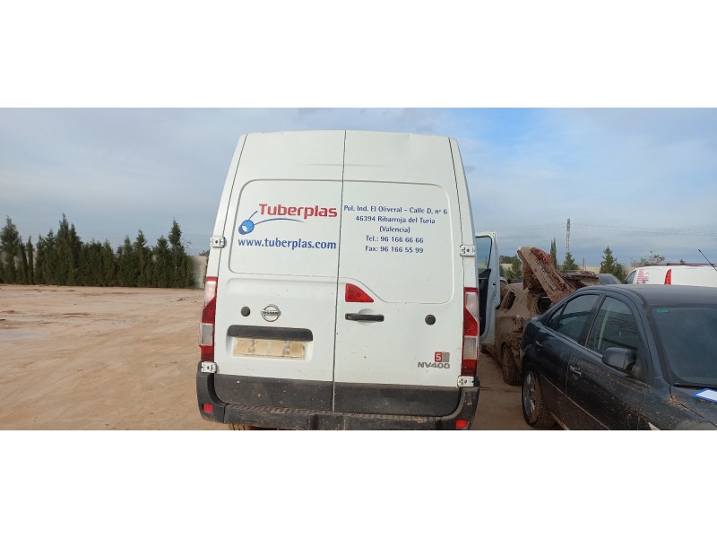 nissan nv 400 del año 2018