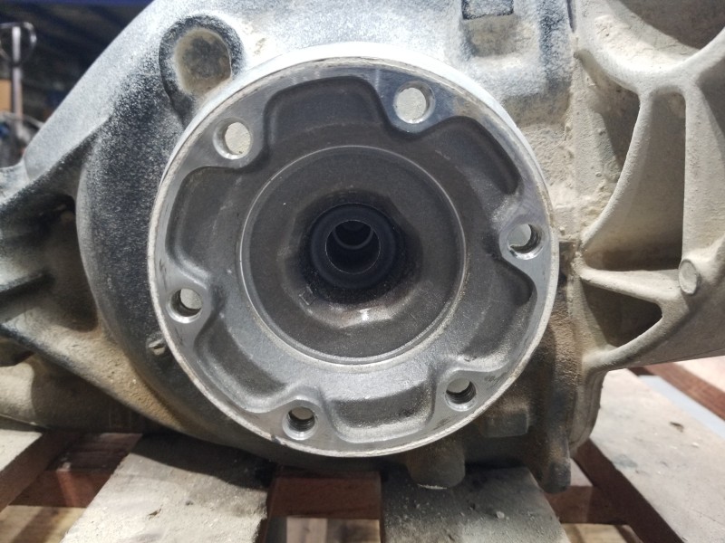 Recambio de diferencial trasero para bmw serie 1 coupe (e82) 123d referencia OEM IAM 33107572521 7572520  Recambio de diferencial trasero para bmw serie 1 coupe (e82) 123d referencia OEM IAM 33107572521 7572520