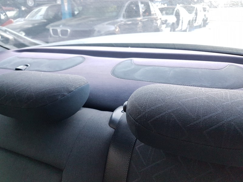 mercedes clase c (w203) berlina del año 2001