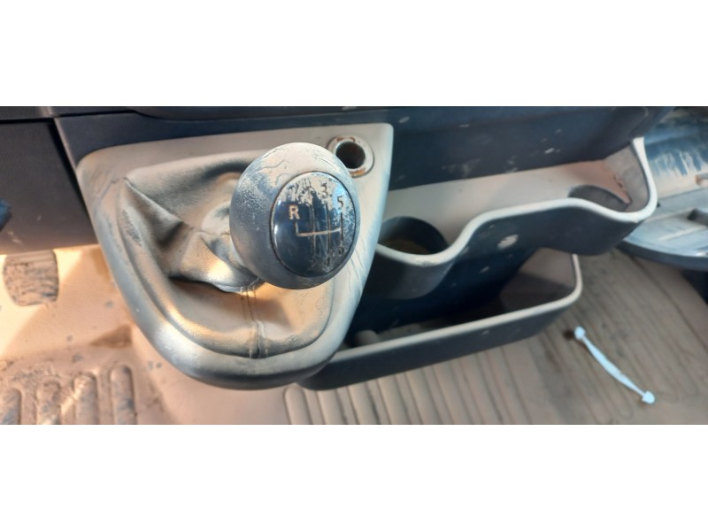 nissan nv 400 del año 2018