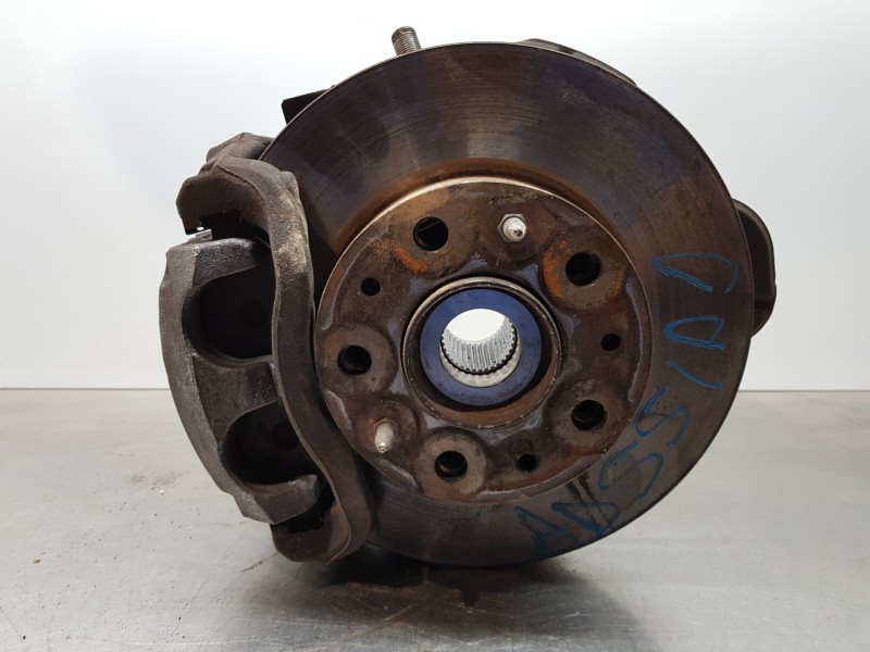 Recambio de mangueta delantera derecha para citroen jumper kasten bluehdi referencia OEM IAM 1690531580 3307A5 