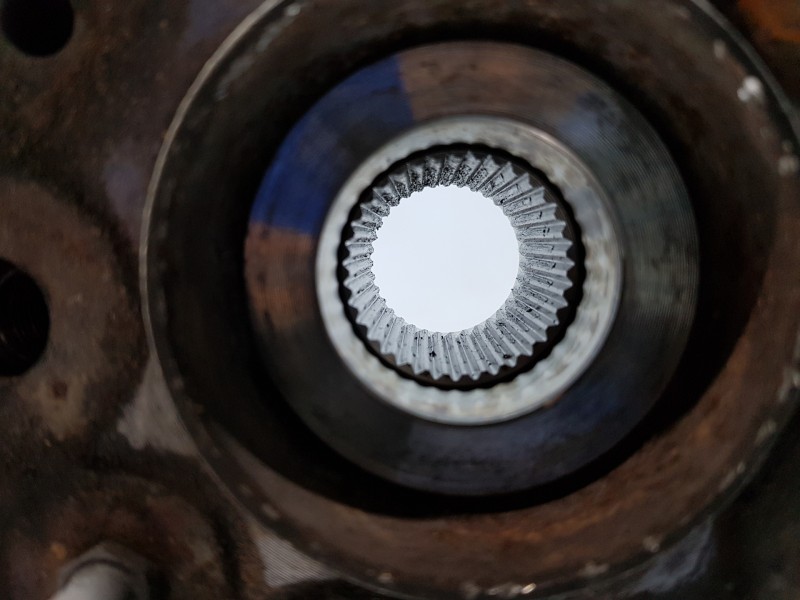 Recambio de mangueta delantera derecha para citroen jumper kasten bluehdi referencia OEM IAM 1690531580 3307A5 