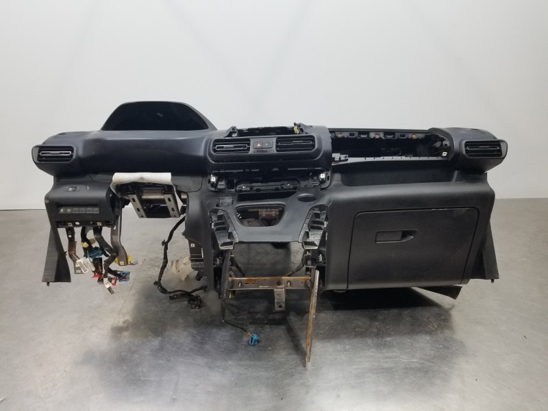 Recambio de salpicadero para peugeot rifter active pack referencia OEM IAM 16362606ZD 98205749ZD 