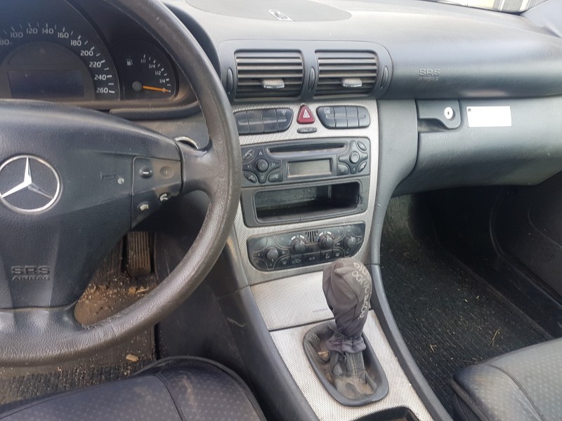 mercedes clase c (w203) sportcoupe del año 2001