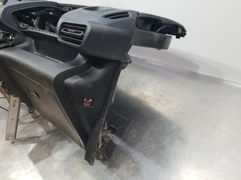 Recambio de salpicadero para peugeot rifter active pack referencia OEM IAM 16362606ZD 98205749ZD 