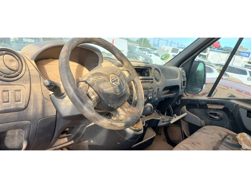 nissan nv 400 del año 2018