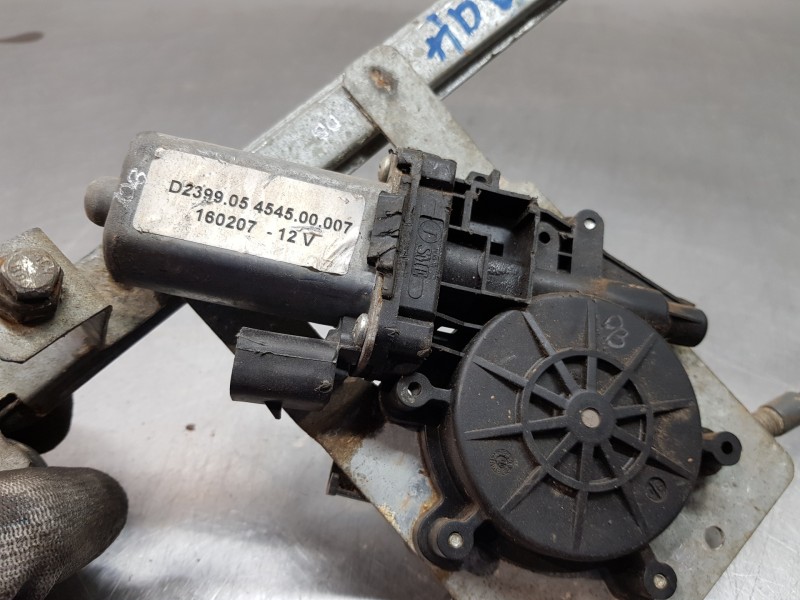 Recambio de elevalunas trasero derecho para land rover freelander (ln) 4x4 referencia OEM IAM CVH101202 4H5227000AA CVH101200