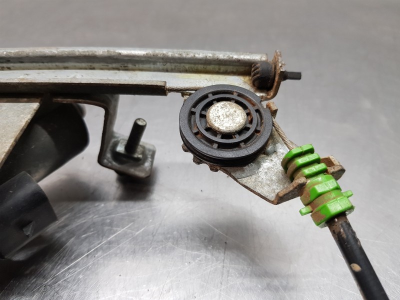 Recambio de elevalunas trasero derecho para land rover freelander (ln) 4x4 referencia OEM IAM CVH101202 4H5227000AA CVH101200