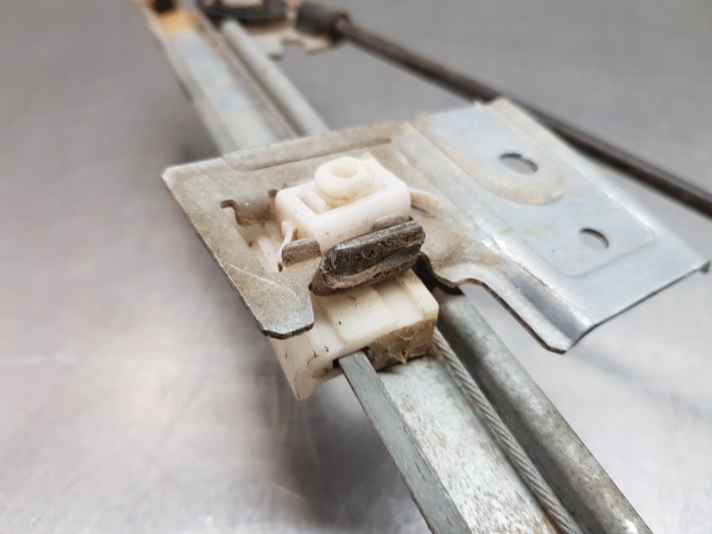 Recambio de elevalunas delantero izquierdo para land rover freelander (ln) 4x4 referencia OEM IAM LR006372 5H5223201AB ASR1585