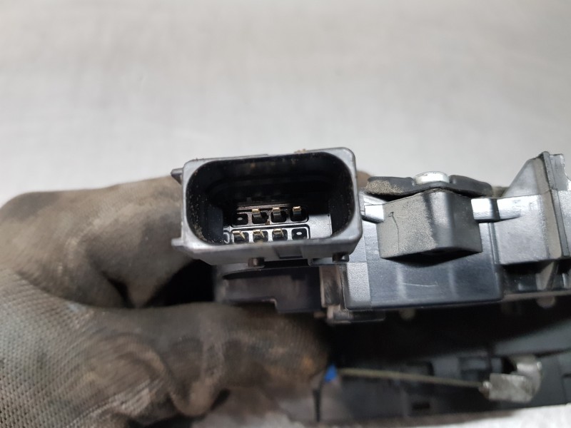 Recambio de cerradura puerta lateral derecha para citroen jumper kasten bluehdi referencia OEM IAM 1393801080 1633563680  Recambio de cerradura puerta lateral derecha para citroen jumper kasten bluehdi referencia OEM IAM 1393801080 1633563680