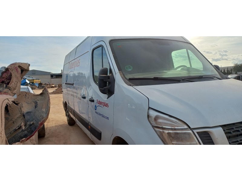 nissan nv 400 del año 2018