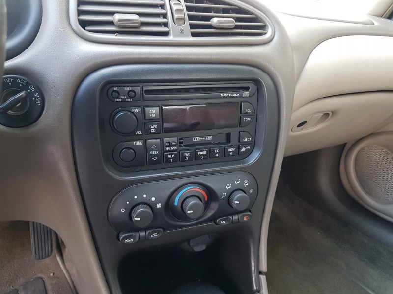 chevrolet alero del año 2000