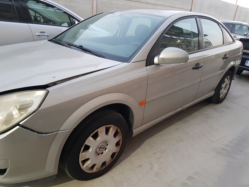 opel vectra c berlina del año 2002