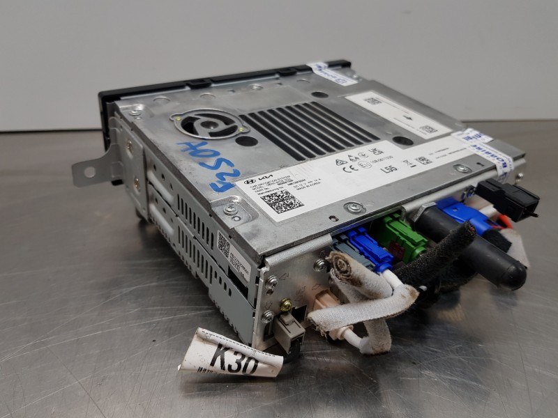 Recambio de sistema navegacion gps para kia niro concept referencia OEM IAM 96560AT550  