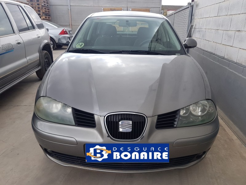 seat ibiza (6l1) del año 2003