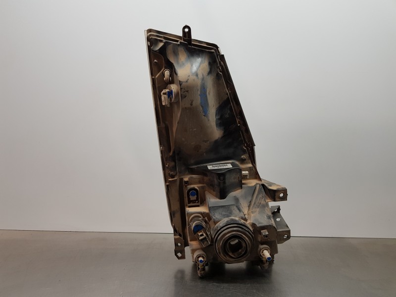 Recambio de faro izquierdo para renault maxity 130 dxi referencia OEM IAM 26060MB40A 89317191 7485152481