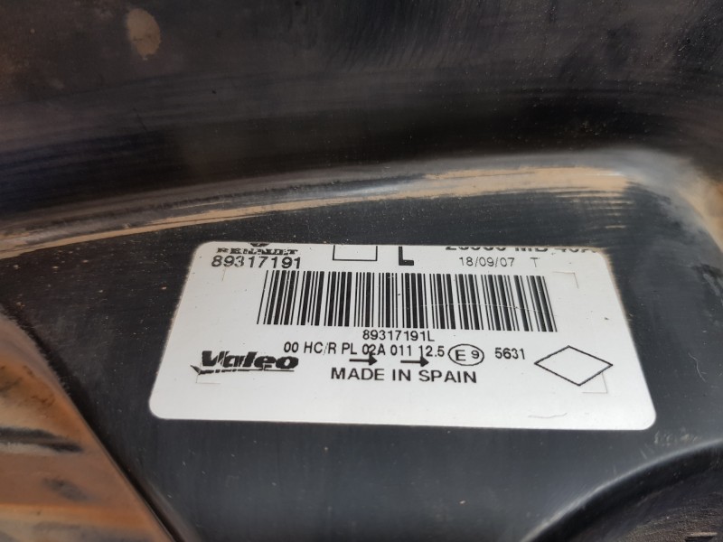 Recambio de faro izquierdo para renault maxity 130 dxi referencia OEM IAM 26060MB40A 89317191 7485152481