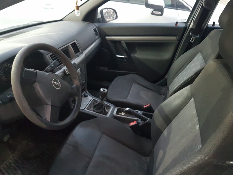 opel vectra c berlina del año 2002