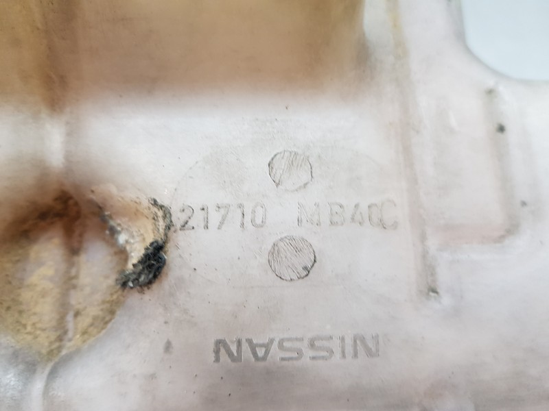 Recambio de deposito expansion para renault maxity 130 dxi referencia OEM IAM 21710MB40C  