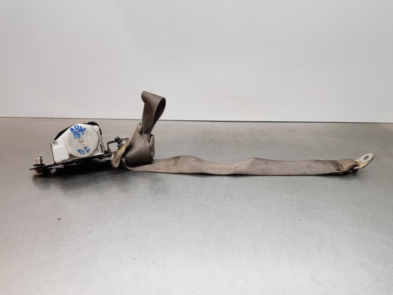 Recambio de cinturon seguridad delantero izquierdo para renault maxity 130 dxi referencia OEM IAM 7485125645 TKAH2EG417 