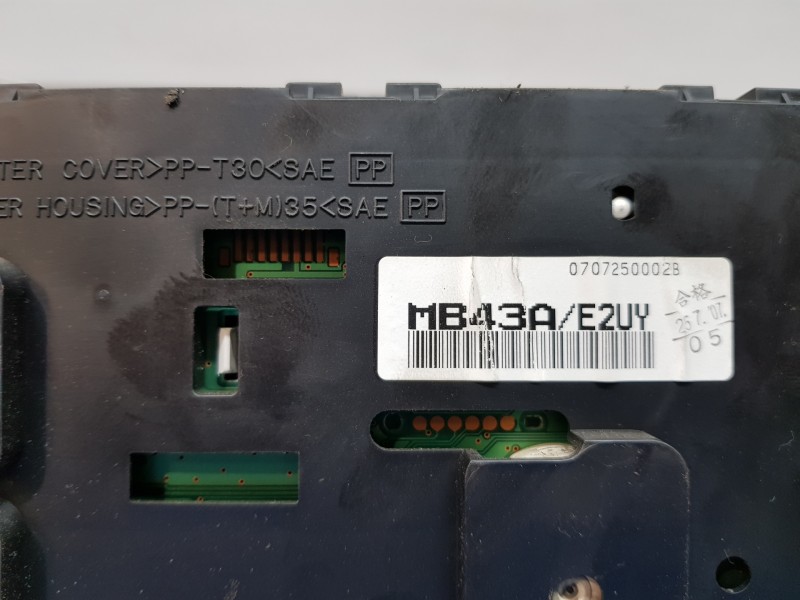 Recambio de cuadro instrumentos para renault maxity 130 dxi referencia OEM IAM 7485113504 5001873696 