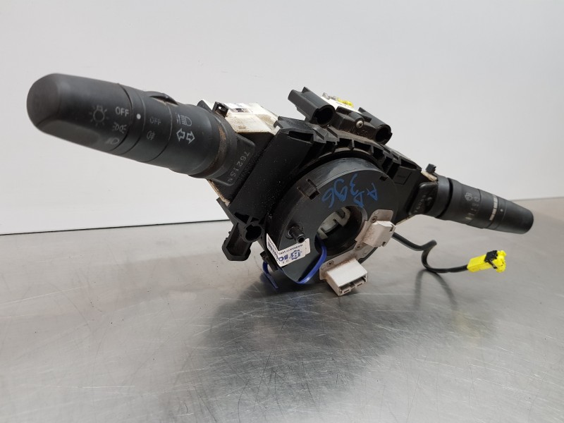 Recambio de mando multifuncion para renault maxity 130 dxi referencia OEM IAM 5001870517 5001870492 