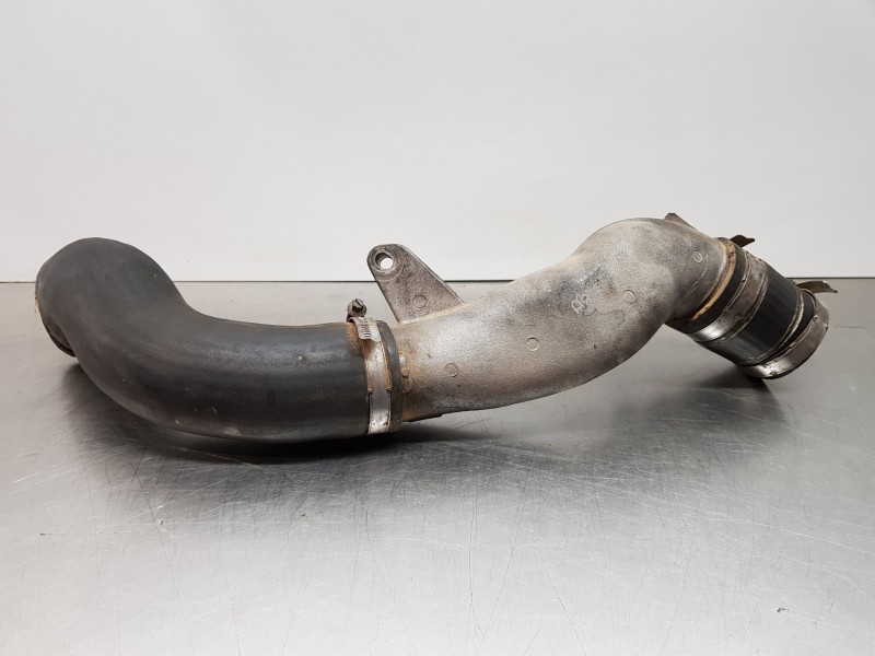 Recambio de tubo presion turbocompresor para renault maxity 130 dxi referencia OEM IAM 5001869685  