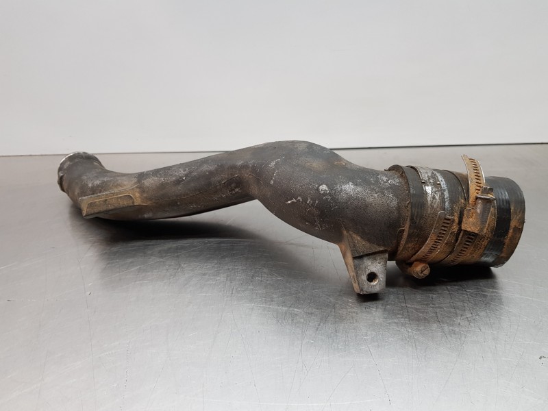 Recambio de tubo presion turbocompresor para renault maxity 130 dxi referencia OEM IAM 5001869682  