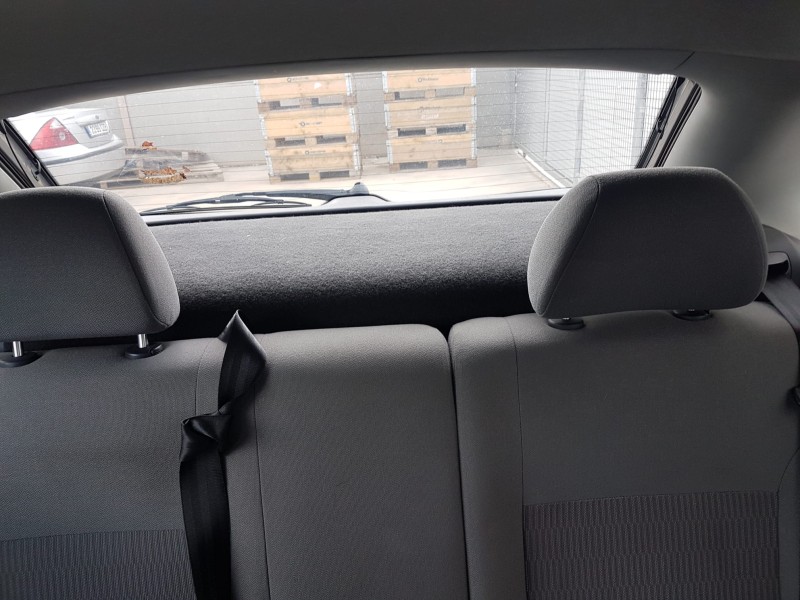 seat ibiza (6l1) del año 2003