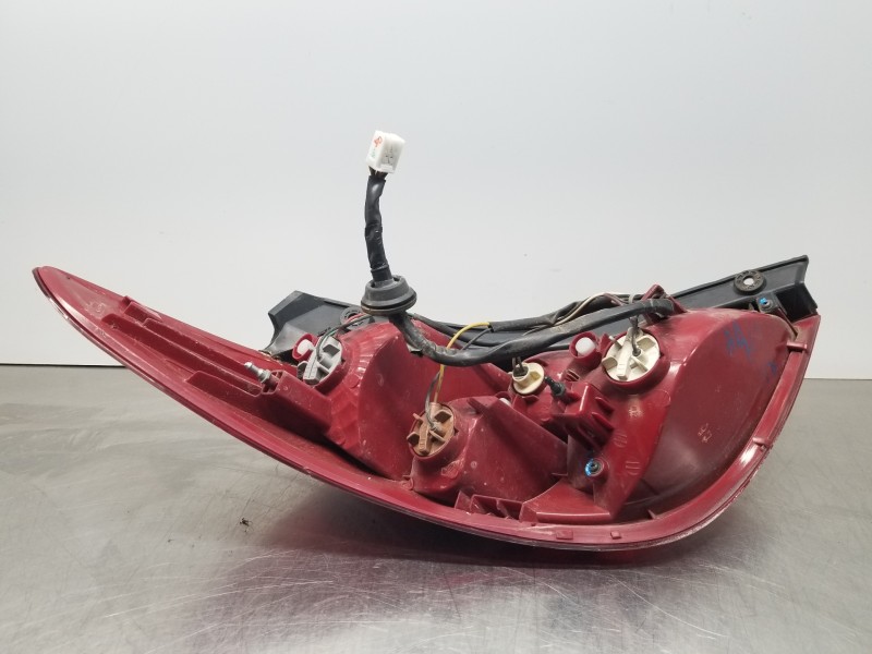 Recambio de piloto trasero derecho para hyundai i20 classic referencia OEM IAM 924021J000  