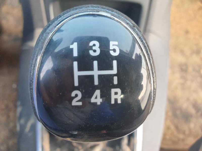 ford fiesta (ccn) del año 2015