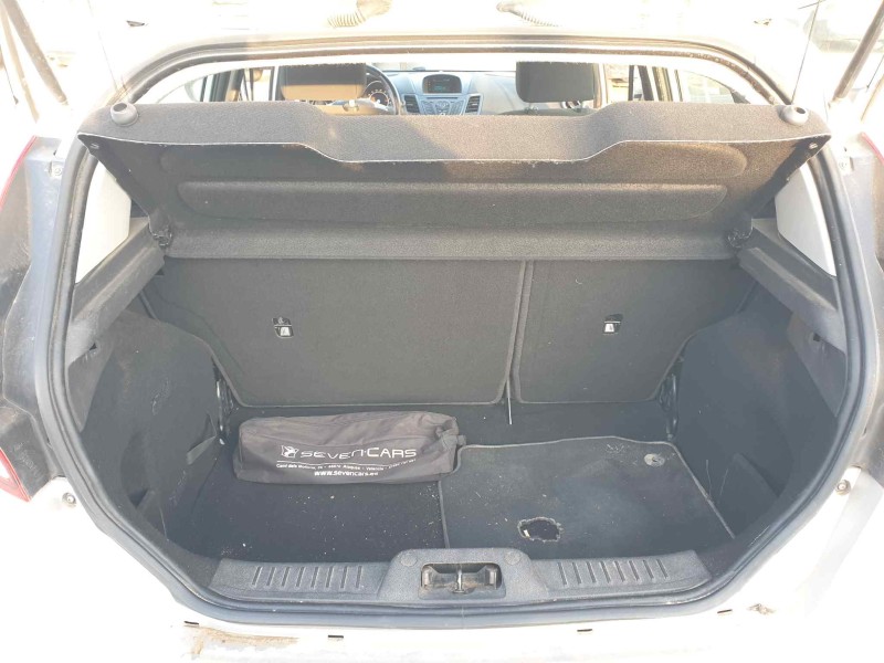 ford fiesta (ccn) del año 2015