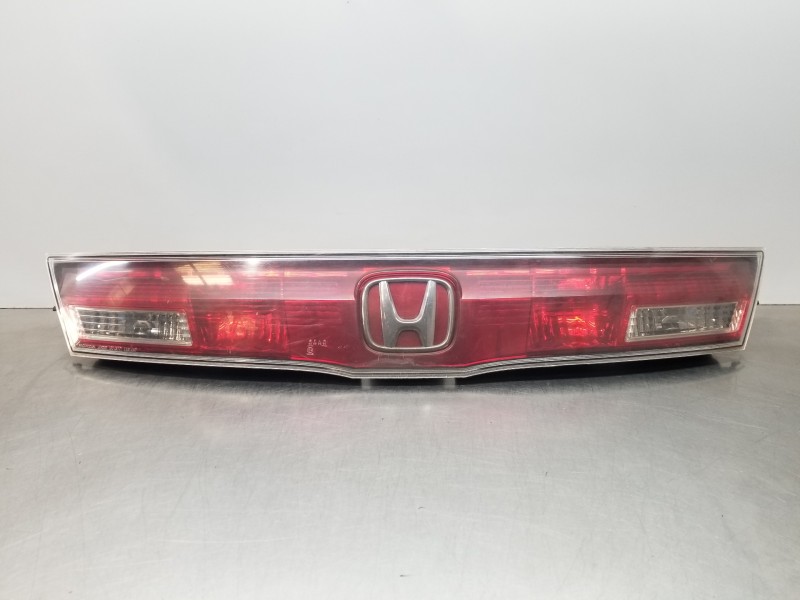 Recambio de piloto trasero central para honda civic berlina 5 (fk) hatchback referencia OEM IAM 33701SMGG04  