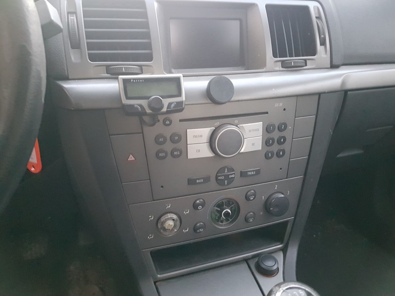 opel vectra c berlina del año 2002