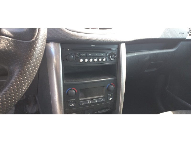 peugeot 207 del año 2008