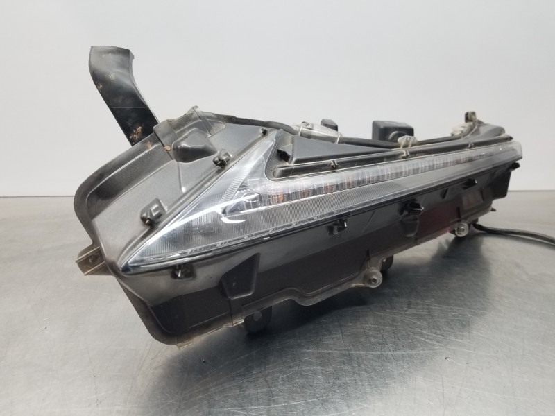 Recambio de piloto delantero izquierdo para lexus nx essence referencia OEM IAM 8162078090  