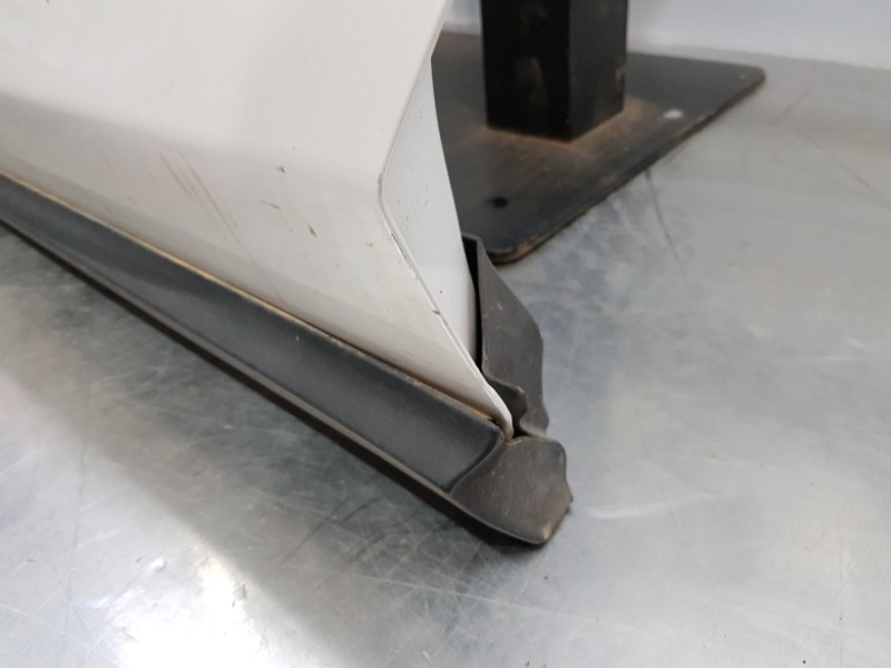 Recambio de puerta delantera izquierda para lexus nx essence referencia OEM IAM 6700278030  