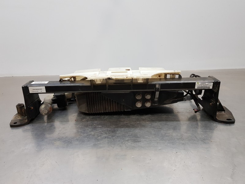 Recambio de enganche remolque para bmw serie 4 gran coupe (f36) x drive referencia OEM IAM 71606883983 303383600002 