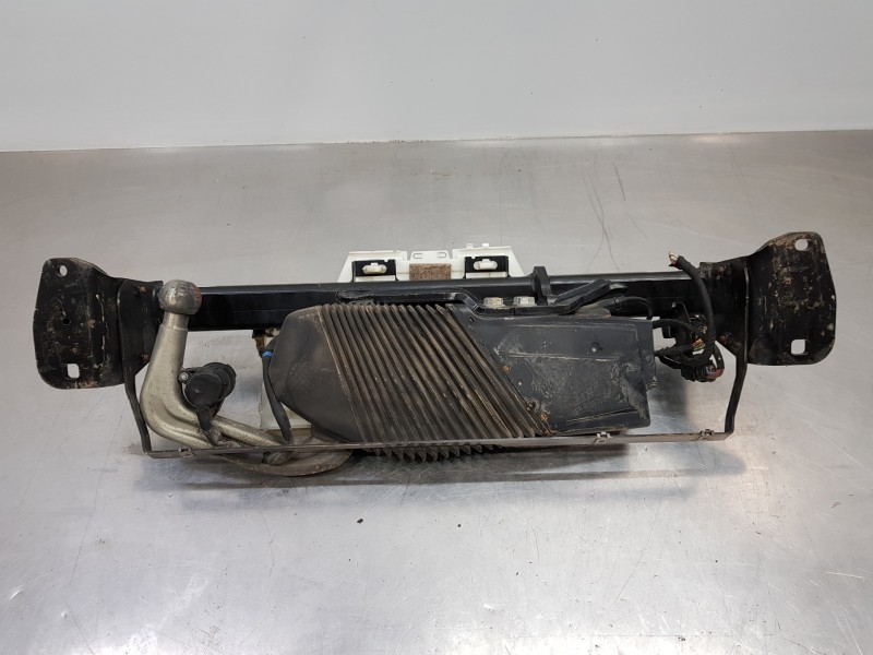 Recambio de enganche remolque para bmw serie 4 gran coupe (f36) x drive referencia OEM IAM 71606883983 303383600002 