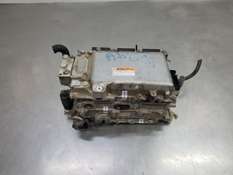 Recambio de bateria para lexus nx essence referencia OEM IAM G92A042030  