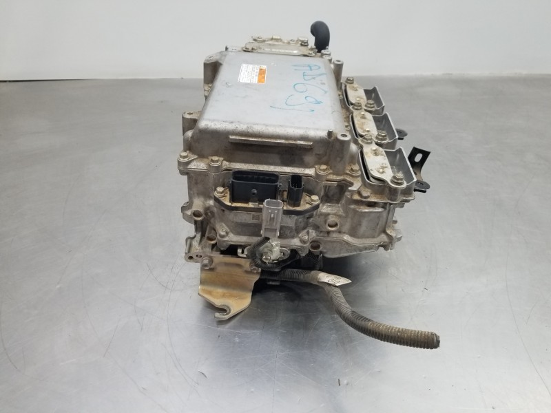 Recambio de bateria para lexus nx essence referencia OEM IAM G92A042030  