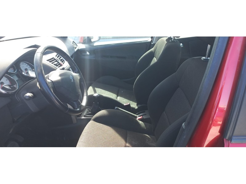 peugeot 207 del año 2008