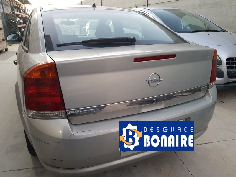 opel vectra c berlina del año 2002