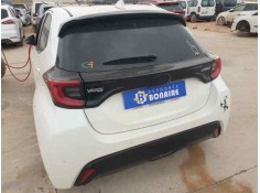 Recambio de porton trasero para toyota yaris hybrid referencia OEM IAM 67005K0030  