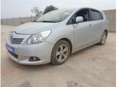 Recambio de puerta delantera izquierda para toyota verso active referencia OEM IAM 670020F020   2